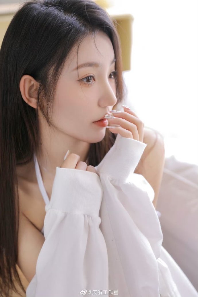 糖心传媒在线免费观看影片《夏日回声》封面